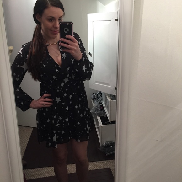 Star struck mini dress 🤩 - Picture 4 of 5